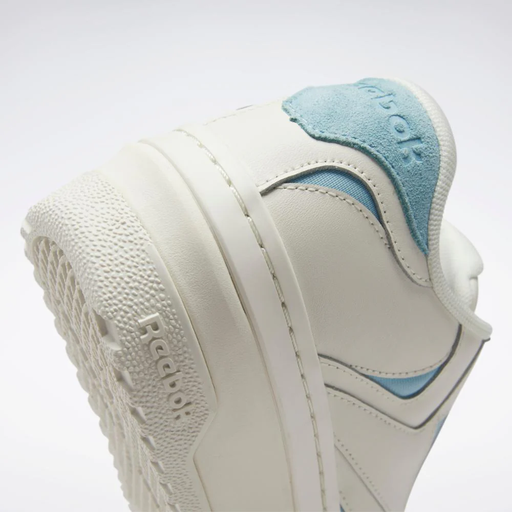 Reebok Footwear Women Club C Extra CHALK/BLUPEA/CHALK - Image 8